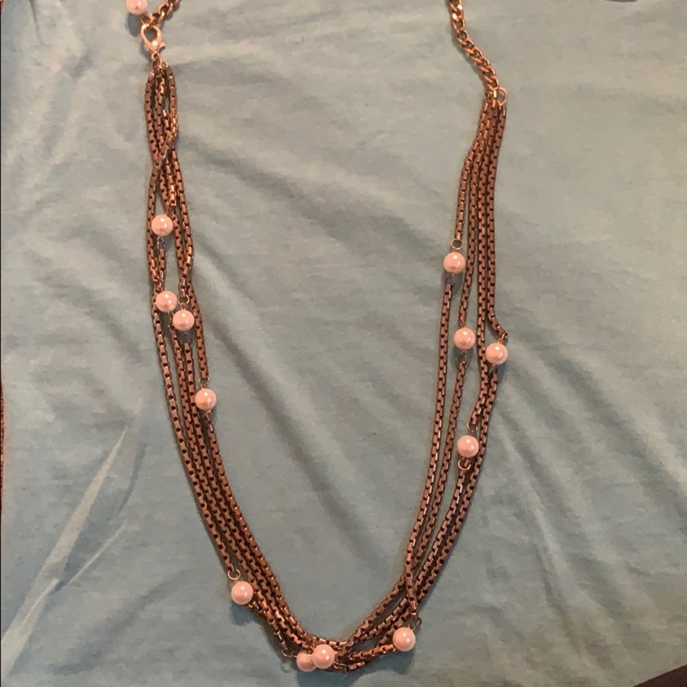 Gold and pearl necklace